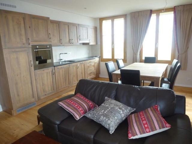 Furnished 4.5 room apartment located 250 meters from the cable cars