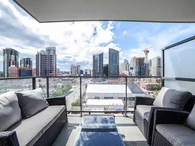 Furnished Condo w/ Downtown View The Guardian South