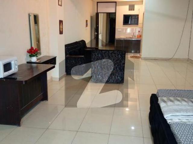 Furnished apartment for rent gulberg residencia