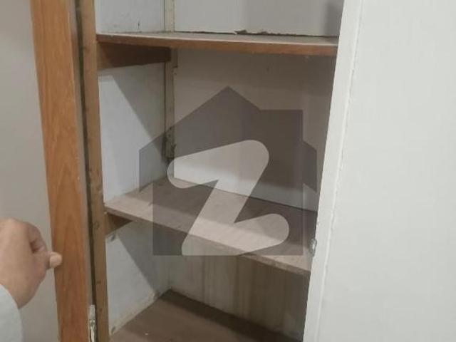 Ready To Buy A Flat 950 Square Feet In Zamzama Commercial Area