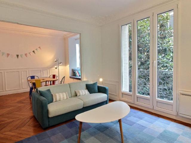 Furnished apartment in Montmartre, Paris Amsterdam Apartments for Rent