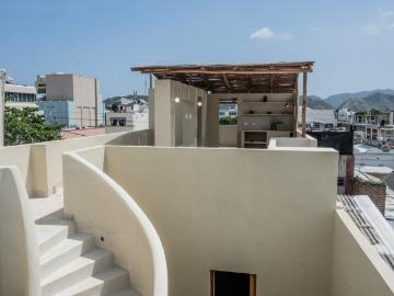 Furnished apartment in a design led building