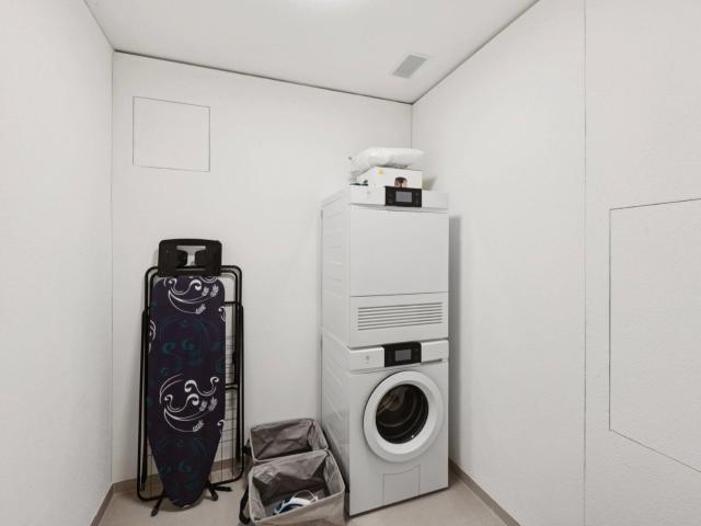 Furnished apartment with 2.5 rooms for rent in Spreitenbach 80 m² | dreamo. Ch
