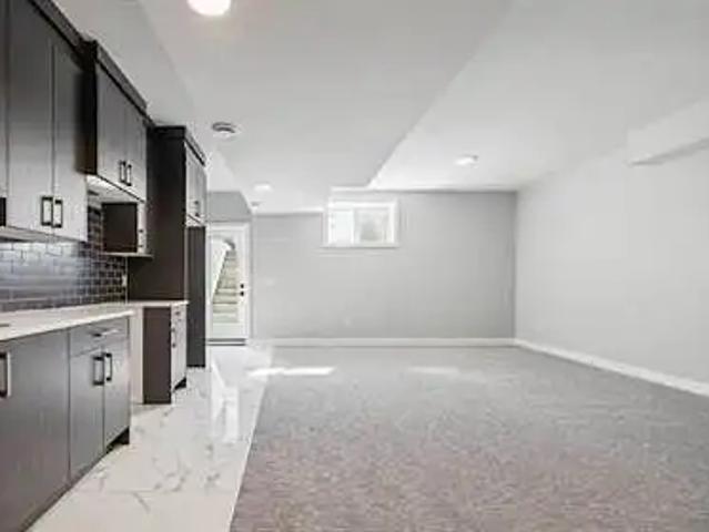 Furnished Basement 1Bed,1Bath in NW Highland park