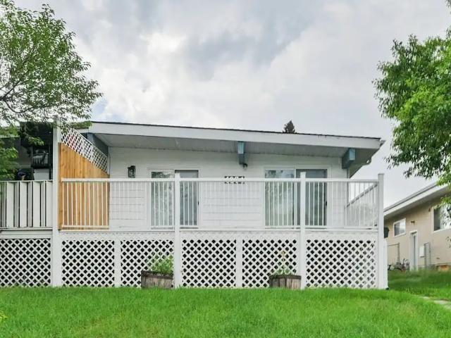 FURNISHED BEDROOM BY DALHOUSIE STATION WITH ALL UTILITIES INCLUDED