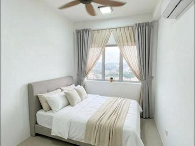 Furnished Brand new condo aircond kitchen cabinet near pavillion