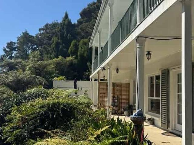 Furnished Garden Retreat Flat, wifi, & water incl