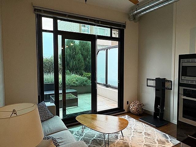 Furnished Downtown Victoria Condo ~ Avail Sept 1st