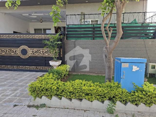 Furnished Emerican style 3 story house is up for sale