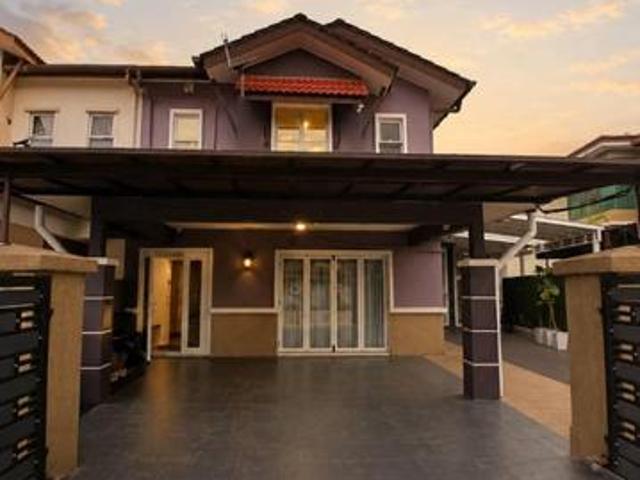 Furnished End Lot Extended 2Storey Terrace with 6 Rooms Denai Alam
