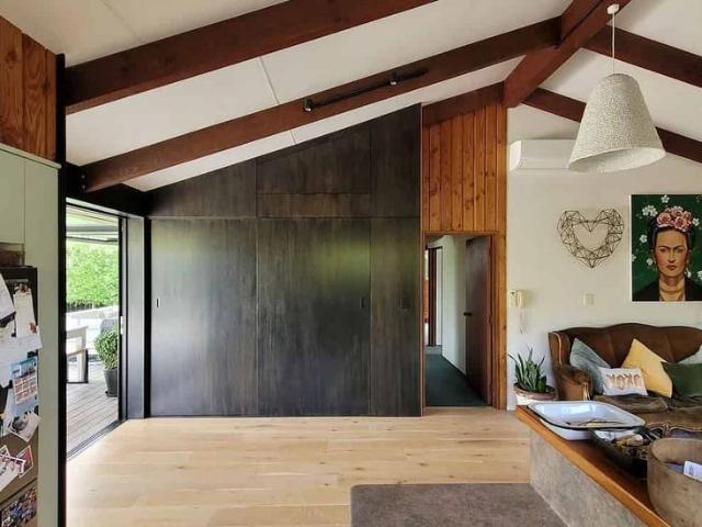 Furnished family home close to the beach