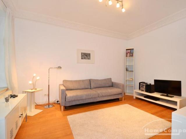 Furnished flat with garden in popular central location