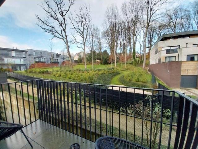 FURNISHED Flat with high end finishes