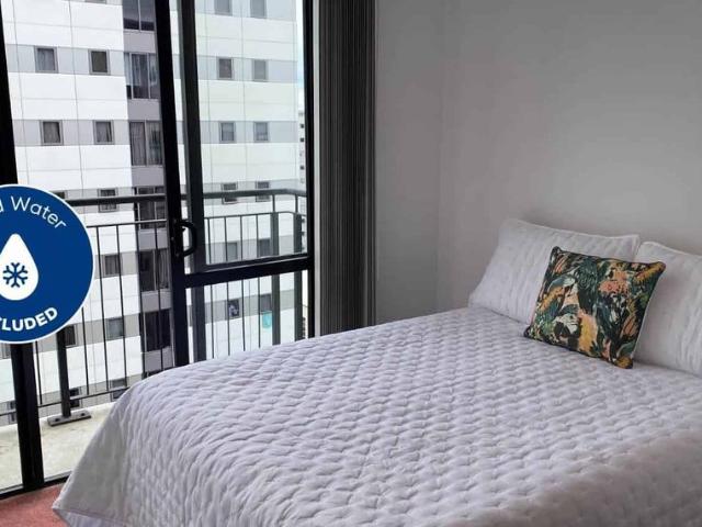 Furnished One bedroom in Queen St *COLD WATE.