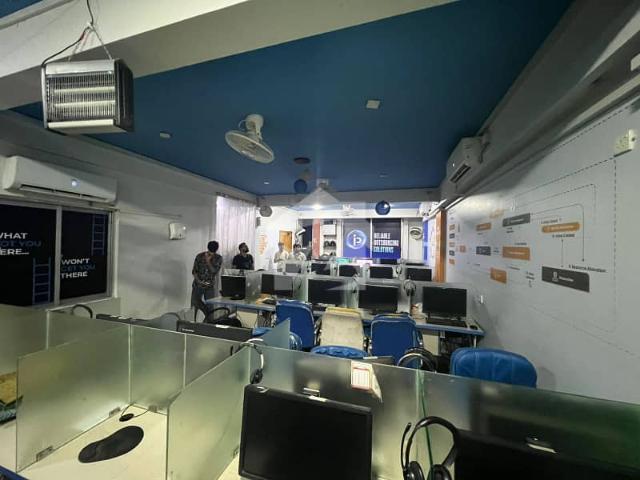 Furnished Office For Rent At Bukhari Commercial