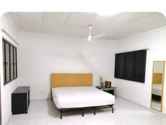 Furnished spacious Master bedroom in Bandar Utama RM780