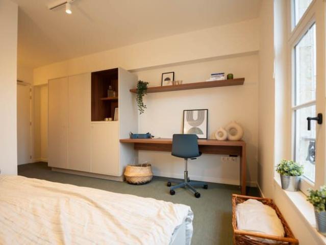Furnished student room Prime location Hogeschoolplein
