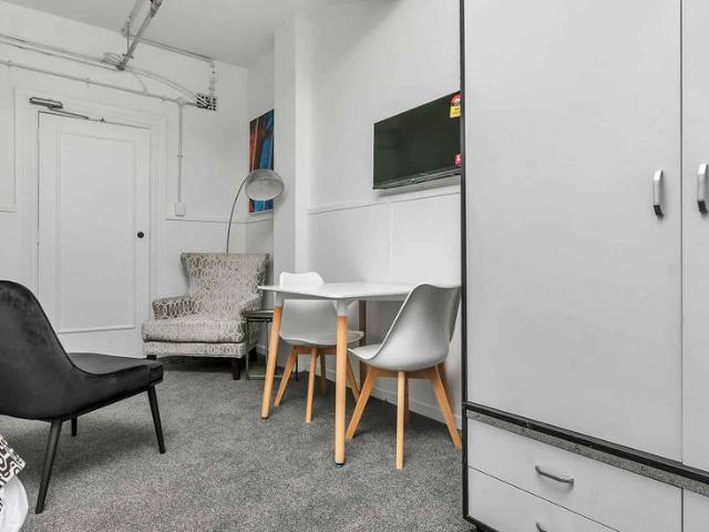 Furnished studio in Prime City Location Power, Water & Wi Fi included