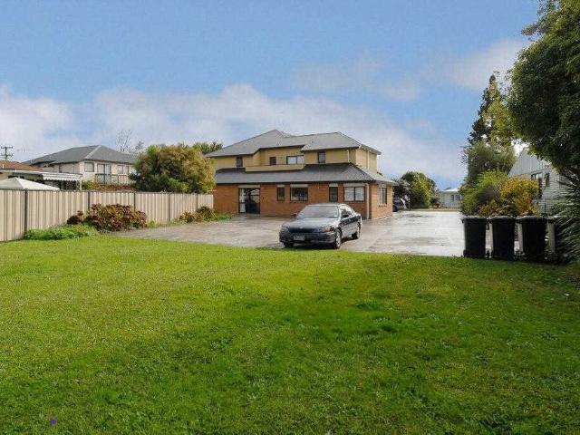 Furnished Studio Room In Hillcrest Quiet Street