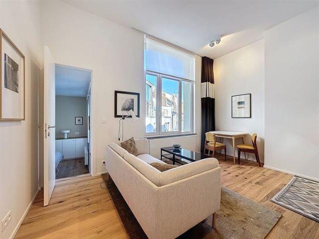 Furnished studio
