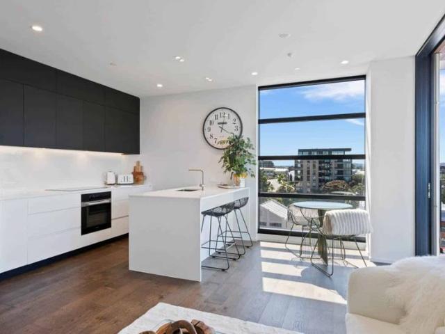 Furnished Premium Luxury apartment with Sea View!