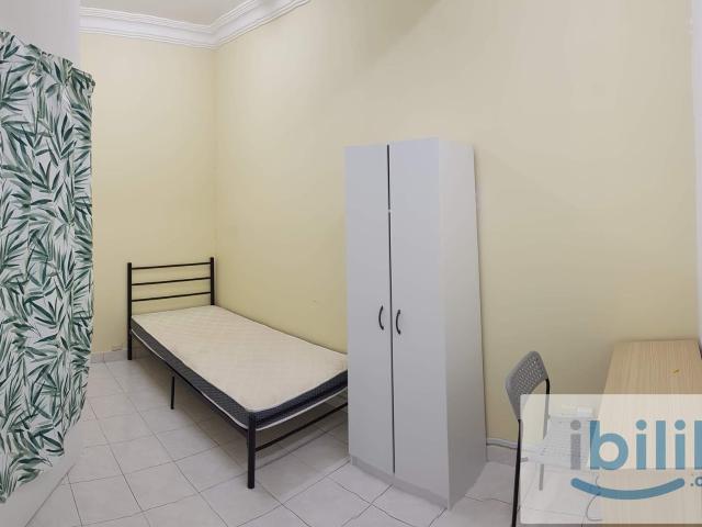 Furnished room to rent in Bandar Botanic, Klang