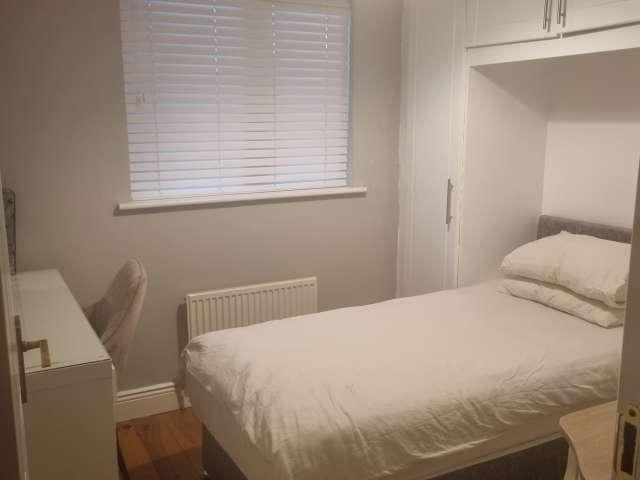Furnished room in 4 bedroom house in Malahide, Dublin