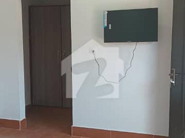 Furnished Rooms For Male Monthly/Weekly Available
