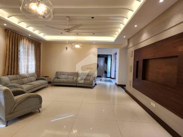FURNISHED Ultra Luxury 1000 Yards Bungalow Available For Rent In Phase 8