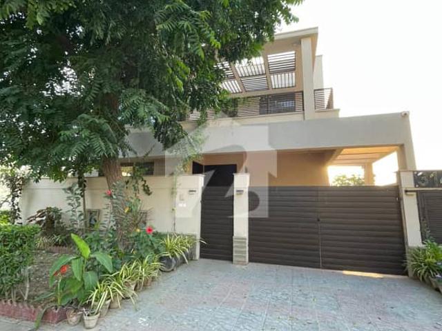 Furnished villa available for sale