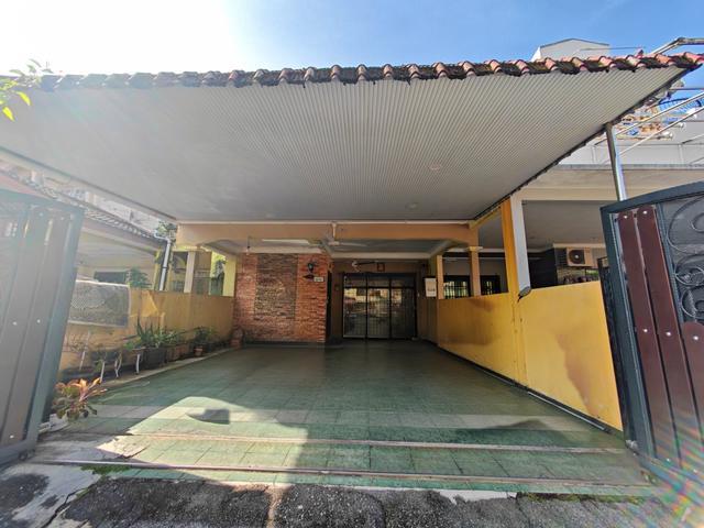 FurnishedFully ExtendGood Condition 25 Storey Taman Rapat Perdana