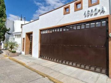 FV CASA EN VENTA EN FRACC. VALLE DORADO