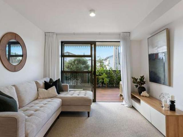 G03/4 Alamein Terrace, Mount Albert, Auckland City