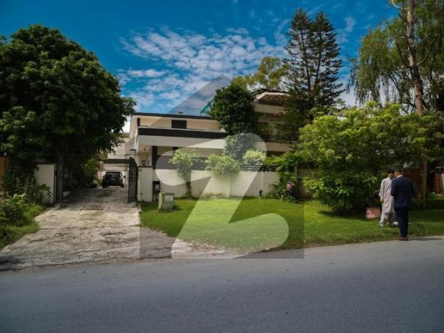 G10/4 House For Sale Size 14 Marla 5bedroom Attached Bath Drawing Dinge Tv Lounge Kitchen G 10/4