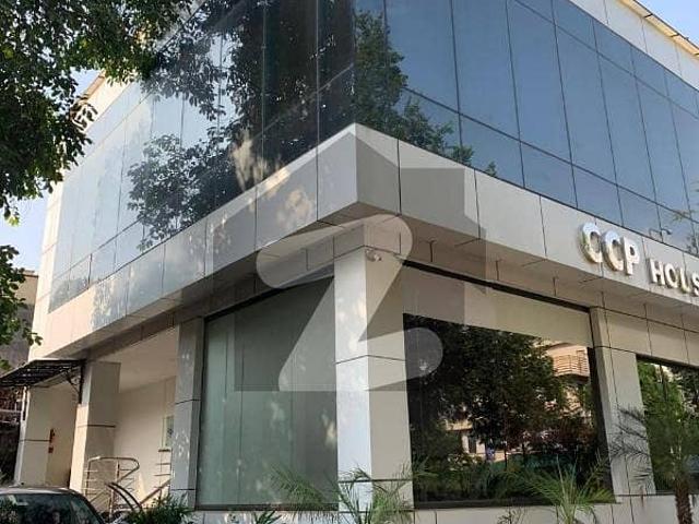 G10 Class 3 Market Commercial Plaza Size 40x30 Rented