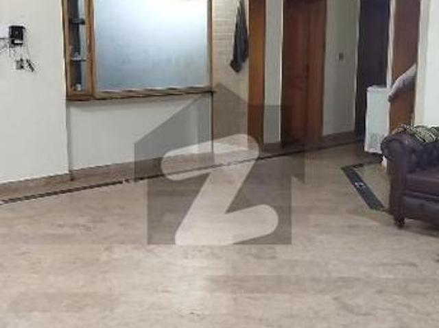 G11/3 Full House 6 Bed 2 Kitchen For Rent G 11/1