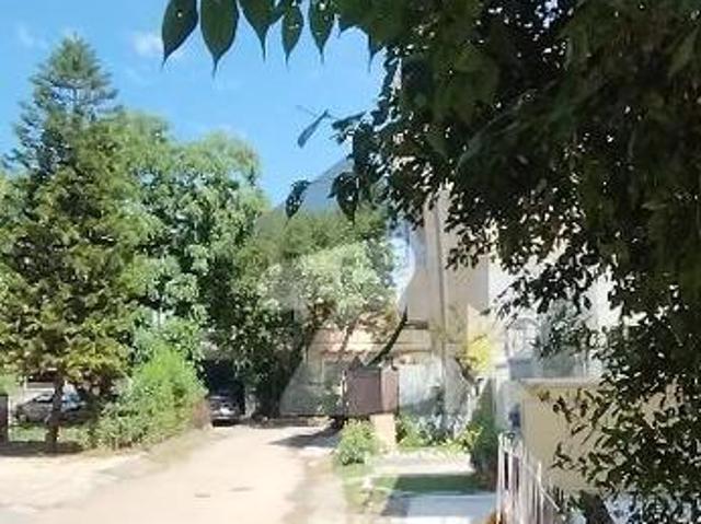 G11 Demolish House Available For Sale G 11