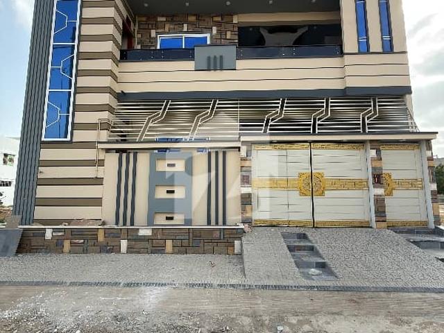 G+1 + Penthouse For Sale 240 Sq. Yards Luxury Living In A Prime VIP Location!