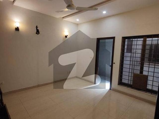 G9/1 Upper Portion 3 Bed 3 Bath