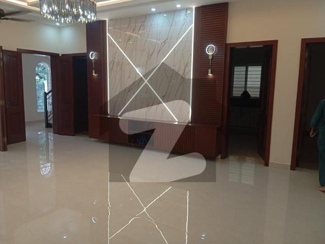 G9/3, Brand New Triple Storey House Investor Price G 9/3