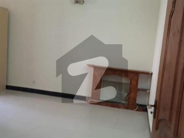G9/3 Full House 5 Bed 2 Kitchen G 9/3