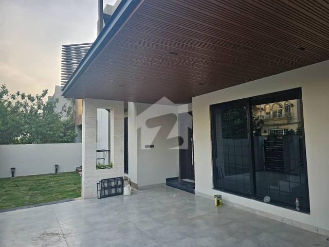 G9 40*80 Brand New Corner Double Storey House Front Open With Land