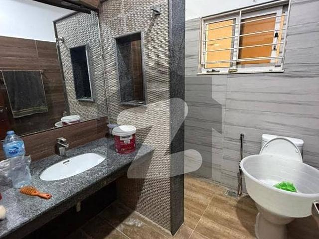 G9 Prime Location 5 Beds Fully Renovated Like New House For Rent