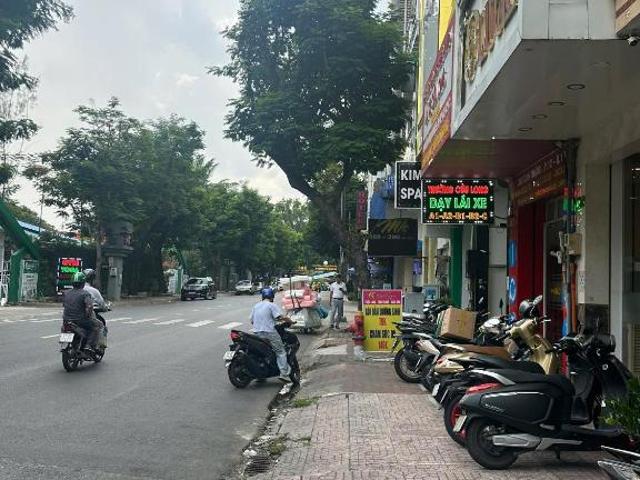 Gần Big C Long Biên 55m2, 5 tầng kinh doanh đa ngành, ngõ to ô tô tránh nhau, vỉa hè đỗ xe thoải mái chỉ 13. X tỷ