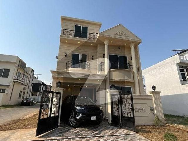 K Block 1 Kanal Fully Furnished House
