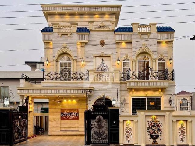Brand new 10 Marla House Facing Park for Sale in G Block, Central Park, Lahore