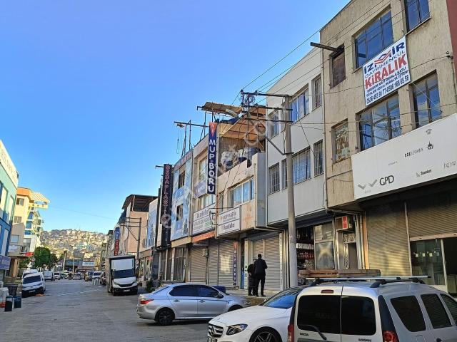 Gıda Çarşısında 4 Katlı Komple Kiralık İşyeri