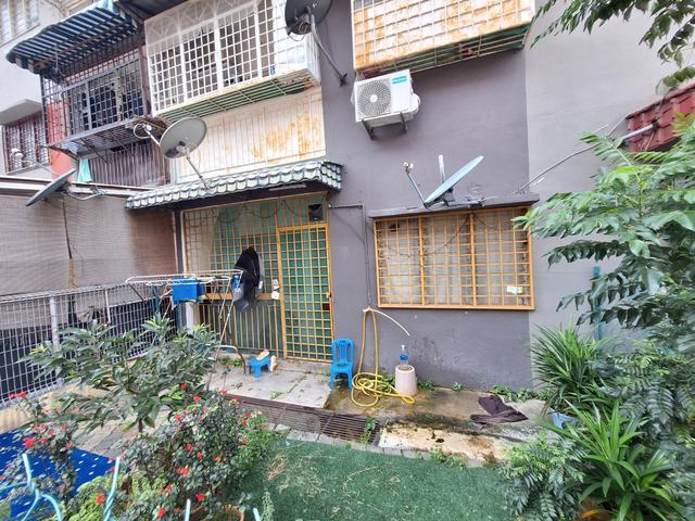 G floor Flat Lembah Maju Ampang Kuala Lumpur