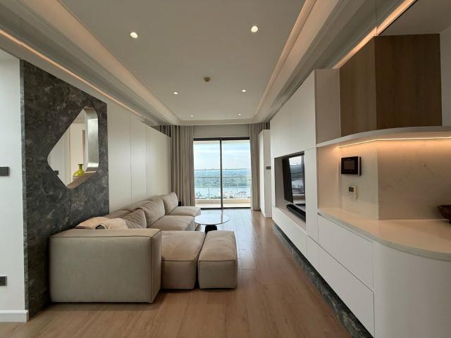 Gọi cho em Đi xem căn 2PN view sông 100m2, đầy đủ nội thất Gateway Thảo Điền này 58 Triệu thôi ạ
