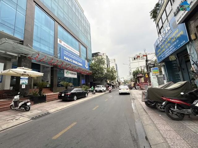 Gấp bàn nhà hai mặt tiền MAI THỊ LỰU Quận 1 132m2 4 tầng HXH 39 tỷ
